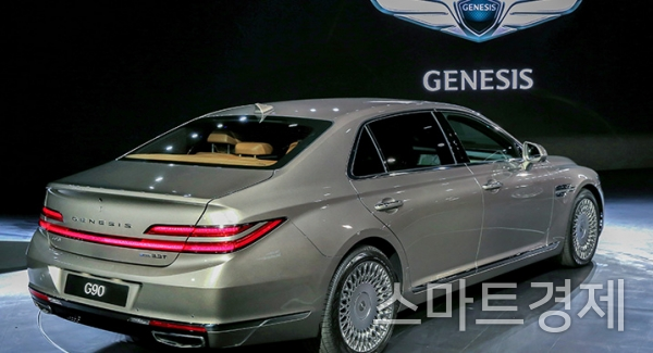 제네시스 G90이 공식 출시됐다 / 사진=현대자동차
