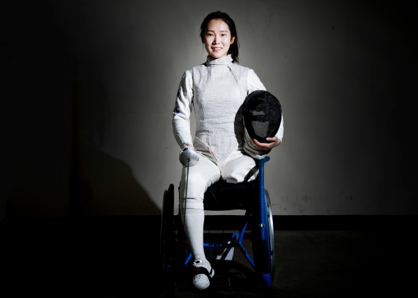 하나금융그룹과 KEB하나은행의 새로운 브랜드 모델로 발탁된 휠체어펜싱 김선미 선수.