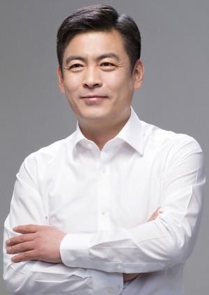 로엔, '카카오M'으로 새출발…이제욱 신임대표 선임