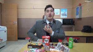 먹방 BJ 엠브로, 학교 '매점털기' 방송…이틀 판매 분량 '초토화'