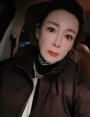 이상아, '애로부부' 자진하차→성형외과서 밝은 근황