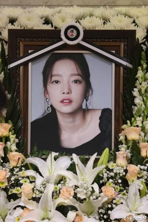 The late Goo Hara’s inherited property, the mother who has only appeared for 20 years, takes care