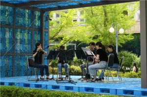 국민대 음악학부 학생들, 스승의 날 기념 민주광장서 연주회 개최