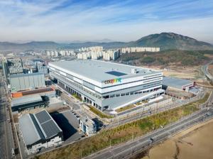 ‘아시아권 최대 물류 혁신 허브’... 쿠팡 대구 풀필먼트 센터 공개