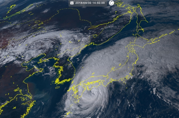 초강력 태풍 짜미가 일본을 지나는 모습 / 사진=히마와리8호 실시간 웹